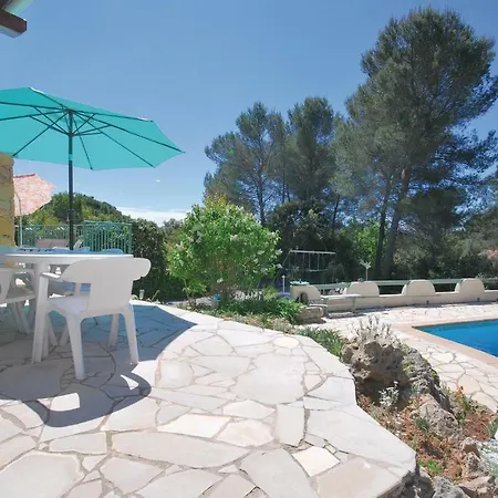 Holiday Le Cours K-728